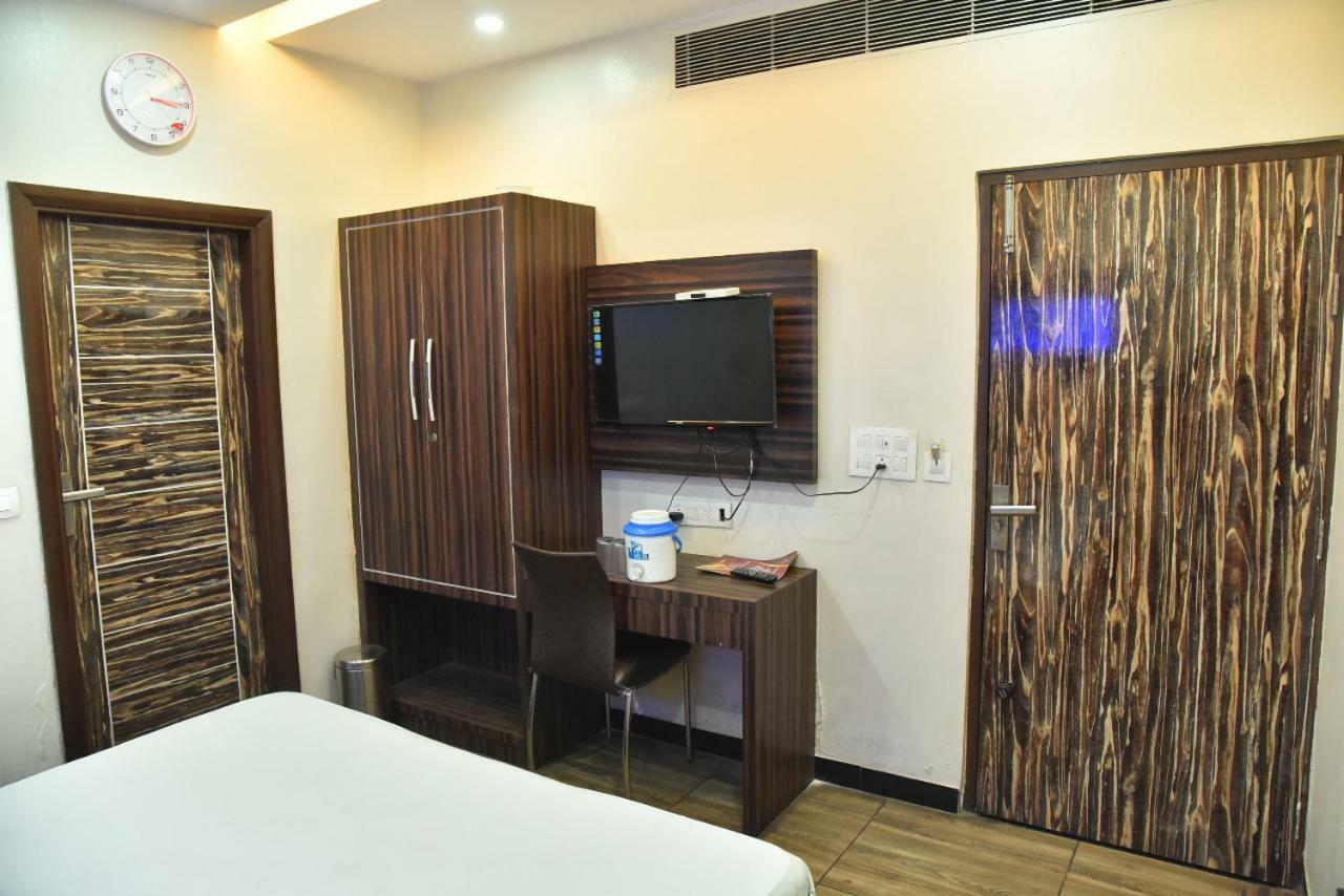 Hotel Midtown & Restaurant Jhunjhunu 外观 照片